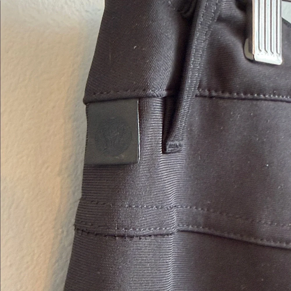 Lululemon ABC Classic Fit Warpstream SZ 33